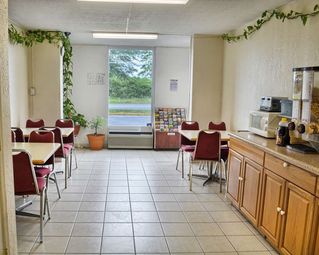 Howard Johnson By Wyndham Atlanta College Park Restaurante foto